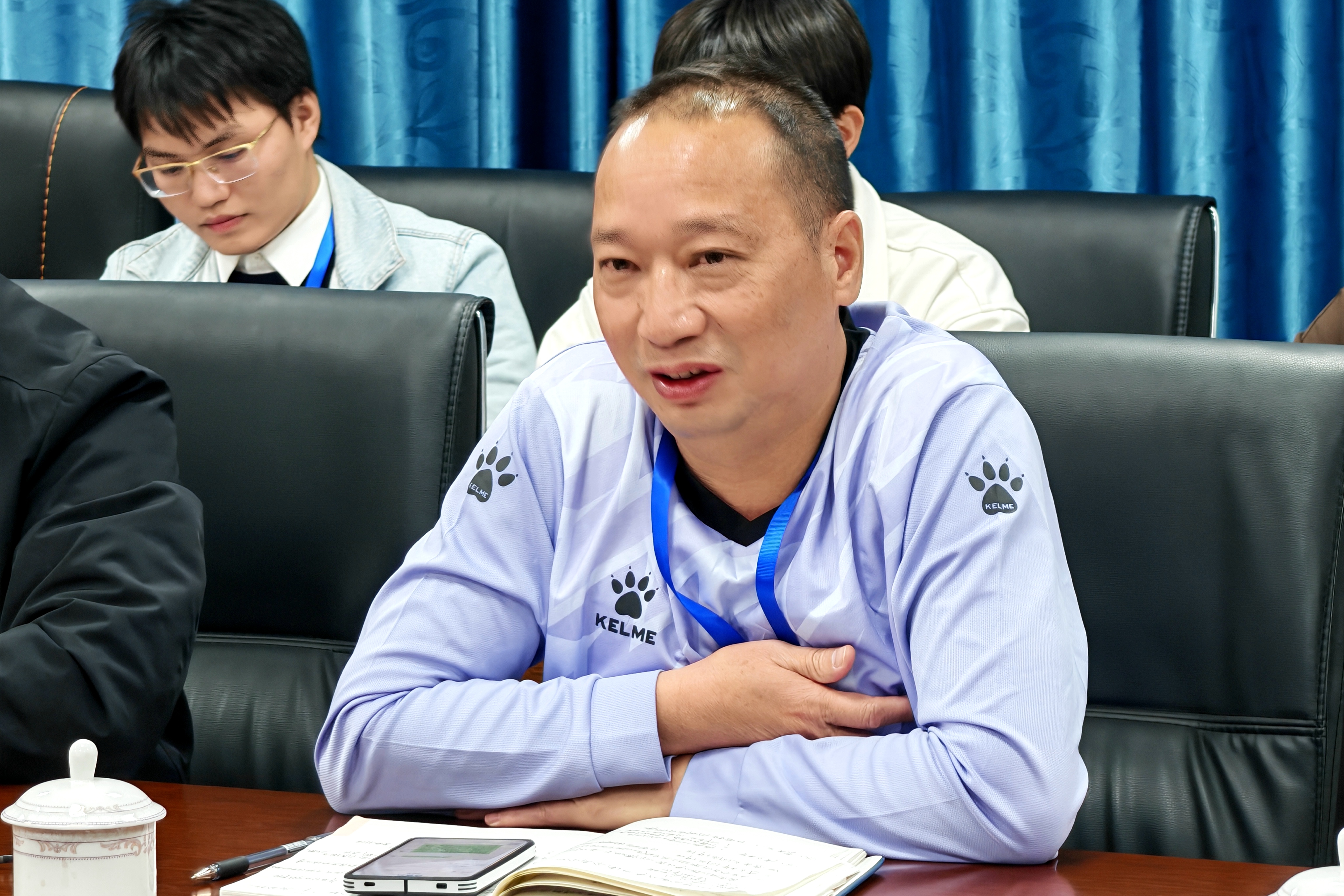 4 磨炳欢发言.jpg